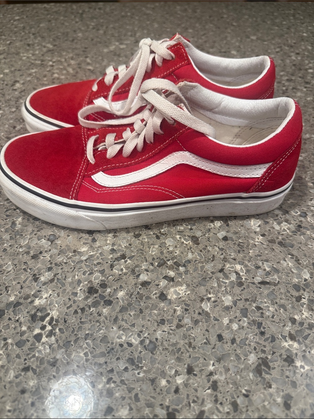 Vans Old Skool Classic Low-Top Racing Red Sneakers with White Stripe